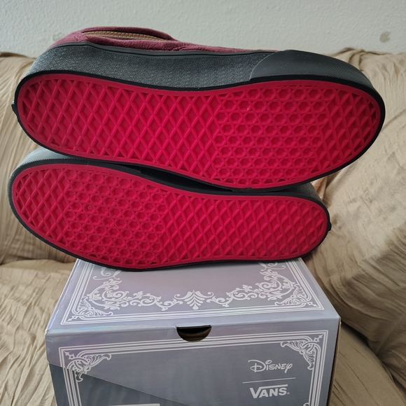 Vans x Disney Old Skool Stackform Poison Apple Like New Size 10 Women 8.5 Men - Picture 7 of 15